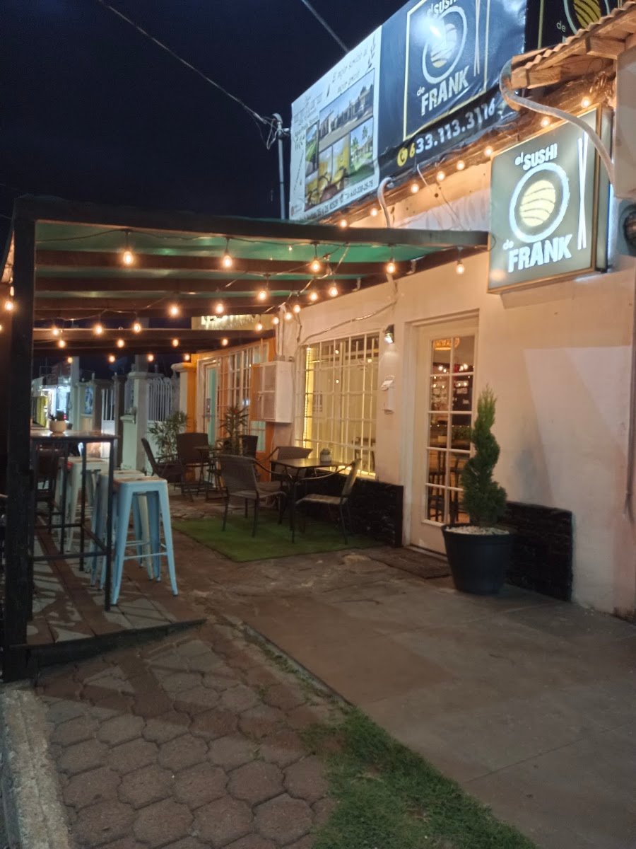 Terraza de El Sushi de Frank en Agua Prieta